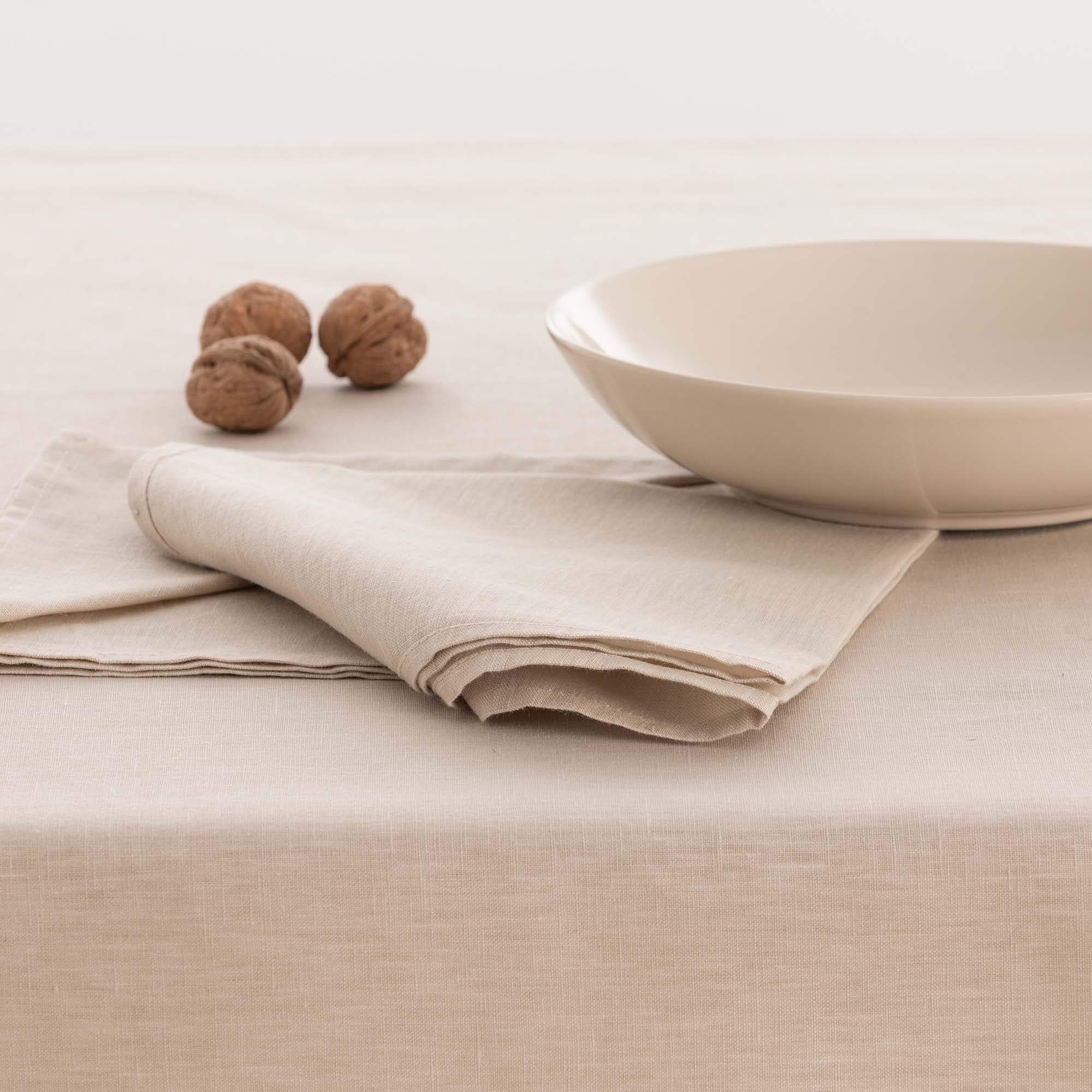 Water-repellent stain-resistant tablecloth 100% Ash linen