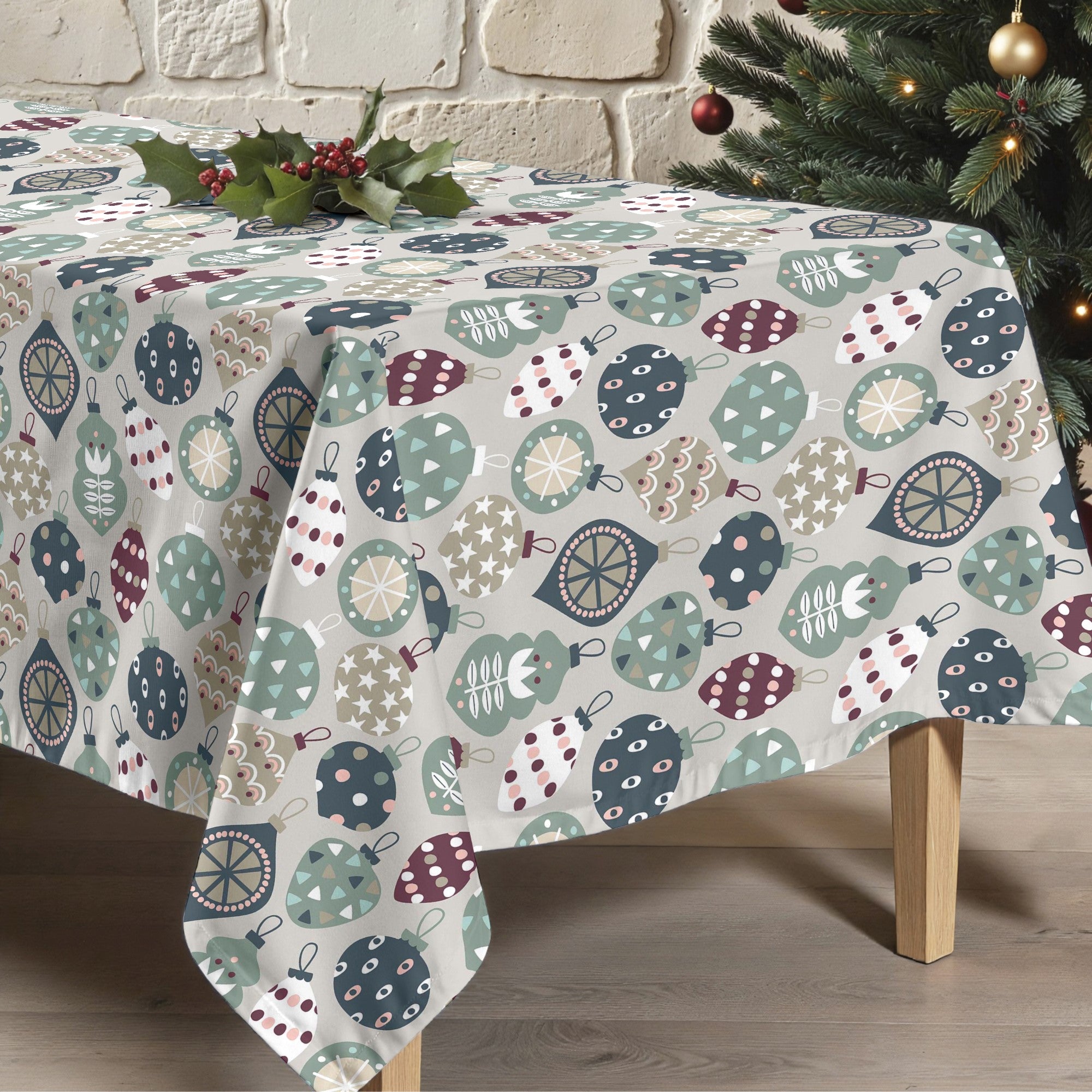 Merry Christmas 60 stain-resistant tablecloth