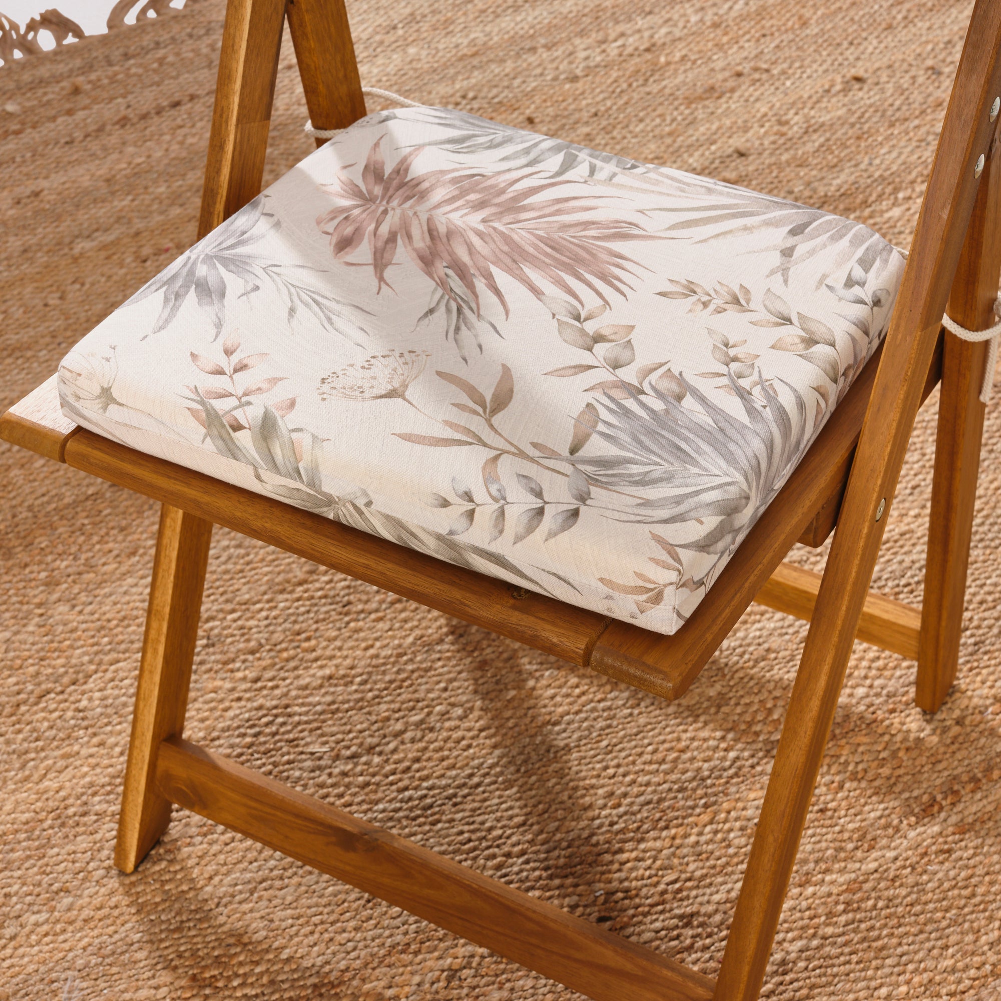 Yari 1 padded seat cushion 40x40x5 cm